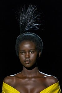 detail-defile-marc-jacobs-automne-hiver-2019-2020-new-york-detail-62.thumb.jpg.5f77201b228abb838cec1c5a2f9fc8f3.jpg