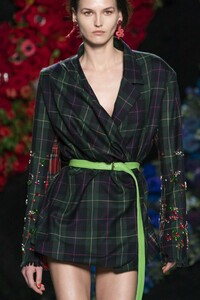 detail-defile-roberta-einer-automne-hiver-2019-2020-londres-detail-10.thumb.jpg.f808d709554673cdb8e229de5e312d9e.jpg