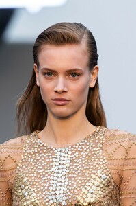 detail-defile-roberto-cavalli-automne-hiver-2019-2020-milan-detail-192.thumb.jpg.affe07dcf475b30c698fed5f72881f7e.jpg