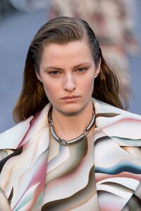 detail-defile-roberto-cavalli-automne-hiver-2019-2020-milan-detail-354.thumb.jpg.95b0a1e5b3e1ba6c4c540ef62312f6a2.jpg