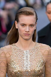 detail-defile-roberto-cavalli-automne-hiver-2019-2020-milan-detail-372.thumb.jpg.e4c787223ae35c376c5b4f8498d40006.jpg