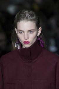 detail-defile-salvatore-ferragamo-automne-hiver-2019-2020-milan-detail-228.thumb.jpg.9f3c4cfd0919188d5b142efa85bd9e6c.jpg