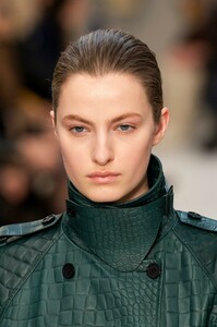 detail-defile-tod039s-automne-hiver-2019-2020-milan-detail-55.thumb.jpg.820520d15f4252ceb905be0908d0ff1f.jpg