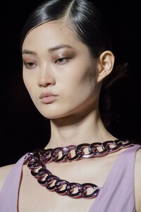 detail-defile-tom-ford-automne-hiver-2019-2020-new-york-detail-76.thumb.jpg.1568c25aa84041078a51f57c4a66c275.jpg