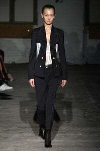 dion-lee-f19-rb-4(1).thumb.jpg.25f24f137ff1c1ca5f829ac67c0f5866.jpg