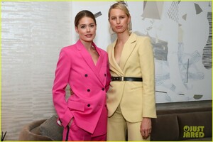 doutzen-kroes-karolina-kurkova-buddy-up-at-hudson-yards-party-15.jpg