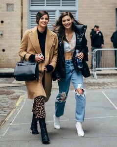 graceelizabethfr-1550774956296.thumb.jpg.e058b3b2d585873e7b529da91f365314.jpg