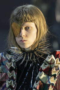 gucci-clp-m-rf19-0216.thumb.jpg.85b4e79f2deb047e3a2ac8f7bacca399.jpg