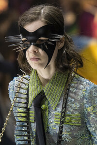 gucci-clp-m-rf19-0242.thumb.jpg.63ef0807d6fc87600e1d14fa870d61b8.jpg