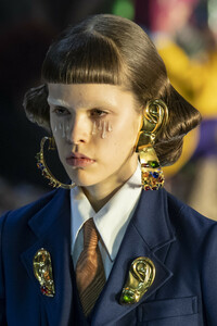 gucci-clp-m-rf19-0253.thumb.jpg.c76fccc359b932a956a74d8b561c6122.jpg
