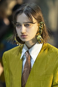 gucci-clp-m-rf19-0288.thumb.jpg.92385e6fbcb75187647d4437a1bf131b.jpg