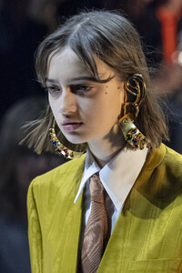gucci-clp-m-rf19-0295.thumb.jpg.4ca88739a0d0cc606150c9b7c55a5f79.jpg