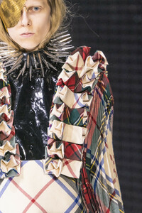 gucci-clp-v-rf19-0304.thumb.jpg.8b4592a9ad35045edab1f17e44411a71.jpg