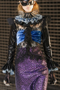 gucci-clp-v-rf19-0893.thumb.jpg.42bb1199bf0749588632eba3d3aab59f.jpg