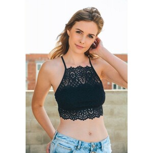 highneck-spring-summer-losangeles-trending-beautiful-wholesale-top-bralette-black.thumb.jpg.bfb4999f46936d739ae2490869e166fe.jpg