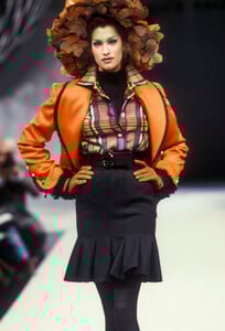 jacques-fath-fw-1992-2.thumb.JPEG.c6ee502f645831b6a2b1298ffc9bdbf5.JPEG
