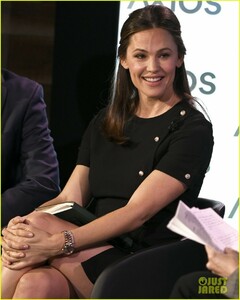 jennifer-garner-promotes-access-to-high-quality-child-care-01.jpg