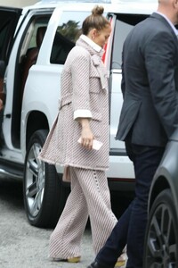 jennifer-lopez-is-stylish-arriving-for-a-business-meeting-in-la-02-27-2019-0.jpg