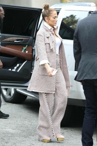 jennifer-lopez-is-stylish-arriving-for-a-business-meeting-in-la-02-27-2019-6.jpg