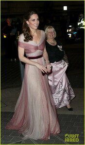 kate-middleton-gala-dinner-london-06.jpg