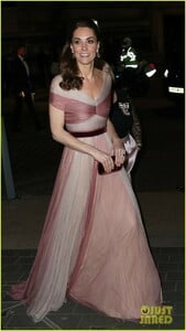 kate-middleton-gala-dinner-london-08.jpg