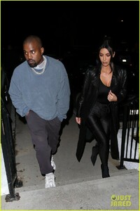 kim-kardashian-kanye-west-calabasas-2019-01.jpg