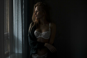 laura-LR010.thumb.jpg.d341f50766c953563a70cbe63d8b979a.jpg