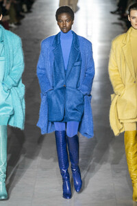 max-mara-rf19-0023.thumb.jpg.b486f4f82ba26c9e984156f4640d2db4.jpg