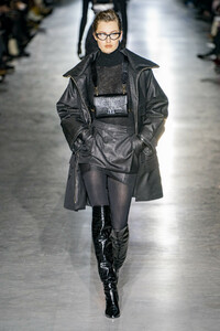 max-mara-rf19-0393.thumb.jpg.7bf176c404a56dcbe305007526362bdd.jpg