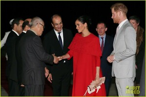 meghan-markle-prince-harry-arrive-in-morocco-06.jpg