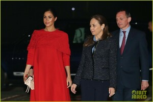 meghan-markle-prince-harry-arrive-in-morocco-08.jpg