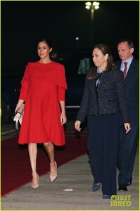 meghan-markle-prince-harry-arrive-in-morocco-09.jpg