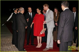 meghan-markle-prince-harry-arrive-in-morocco-10.jpg