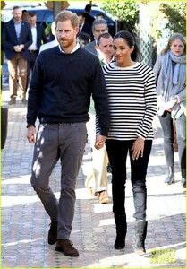 meghan-markle-quick-change-morocco-prince-harry-04.jpg