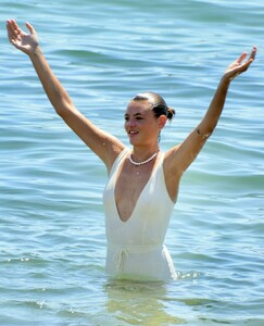 montana-cox-in-swimsuit-02-18-2019-10.jpg