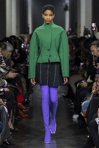 mugler-rf19-0350.thumb.jpg.8156dfa1a869239df50728f271397d51.jpg