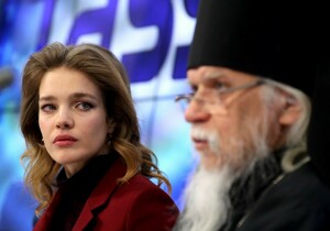 natalia-vodianova-press-conference-in-moscow-02-05-2019-0.jpg
