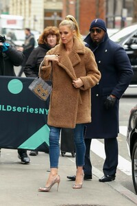 nicky-hilton-outside-build-series-in-new-york-02-11-2019-5.jpg