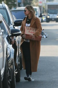 nicole-richie-is-stylish-leaving-crossroads-restaurant-in-west-hollywood-01-30-2019-2.jpg