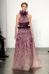 pamella-roland-f19-32(1).thumb.jpg.1e1b3a2e82062978136c01727b499138.jpg