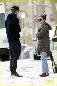 rachel-bilson-and-hayden-christensen-reunite-in-los-angeles-03.jpg