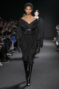 rochas-rf19-0050.thumb.jpg.22927e0cc262ee63e7a34695395604c3.jpg