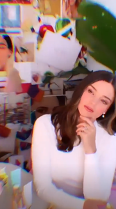 rosi7.thumb.png.36edd0a42ed5f357a514fb77d22af7f7.png