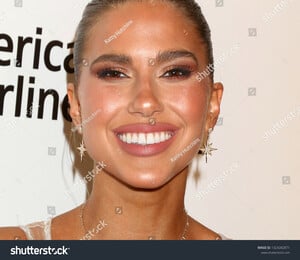 stock-photo-los-angeles-feb-kara-del-toro-at-the-elton-john-oscar-viewing-party-on-the-west-hollywood-1324282871.jpg