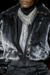 tom-ford-clp-rf19-3936.thumb.jpg.fa3f44a2dbb10d86824ce20e55382ce4.jpg