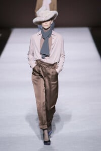 tom-ford-rf19-0027.thumb.jpg.f9eb7c04ad35be9d79f49e1f56750ad4.jpg