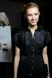 ulla-johnson-bks-g-rf19-0601.thumb.jpg.648ea32c99a7ba66cbe8ab3439d8f5ac.jpg