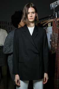 ulla-johnson-bks-g-rf19-0618.thumb.jpg.a14ad3c7b173c1f17ff38fb5dc74475b.jpg