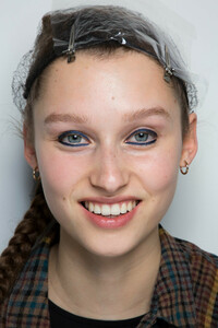 ulla-johnson-bks-g-rf19-0680.thumb.jpg.b55fada41b5541e19053ee8847be4287.jpg