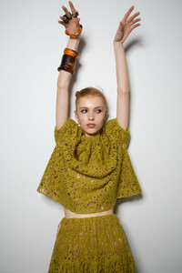 ulla-johnson-bks-g-rf19-0941.thumb.jpg.c5d7a1c04b0fdb845dd0cebd716eb3d5.jpg